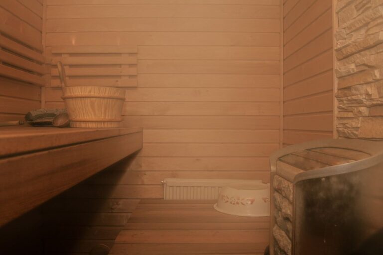 7 Manfaat Sauna Untuk Kesehatan Dan Tips Untuk First Timer! | GOODLIFE