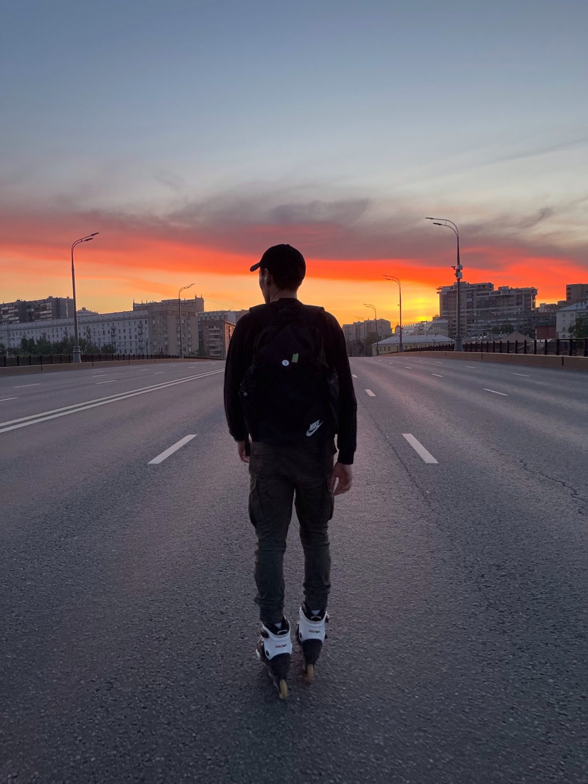 Bukan di Jalan Raya, Ini Tempat Seru Main Inline Skate di Jakarta